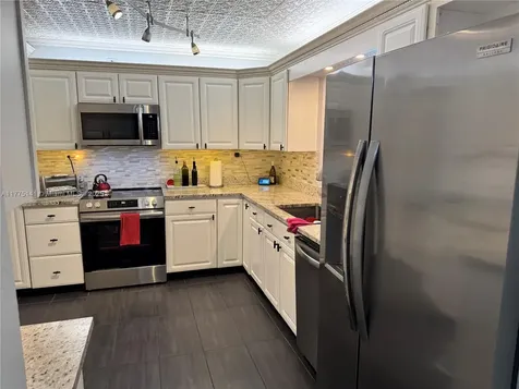 14240 SW 74th Terrace Miami FL 33183