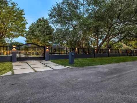 12121 SW 95th Avenue Miami FL 33176