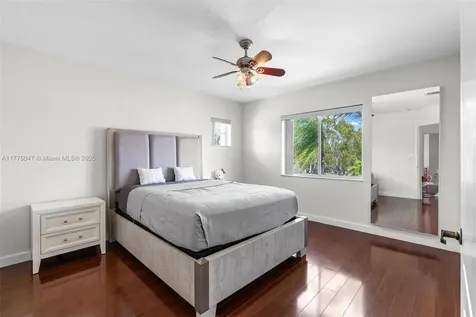 20541 SW 2nd Street Pembroke Pines FL 33029