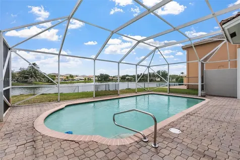 20541 SW 2nd Street Pembroke Pines FL 33029