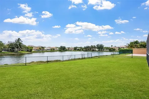 20541 SW 2nd Street Pembroke Pines FL 33029