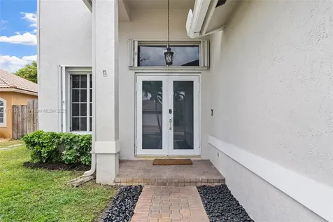 20541 SW 2nd Street Pembroke Pines FL 33029