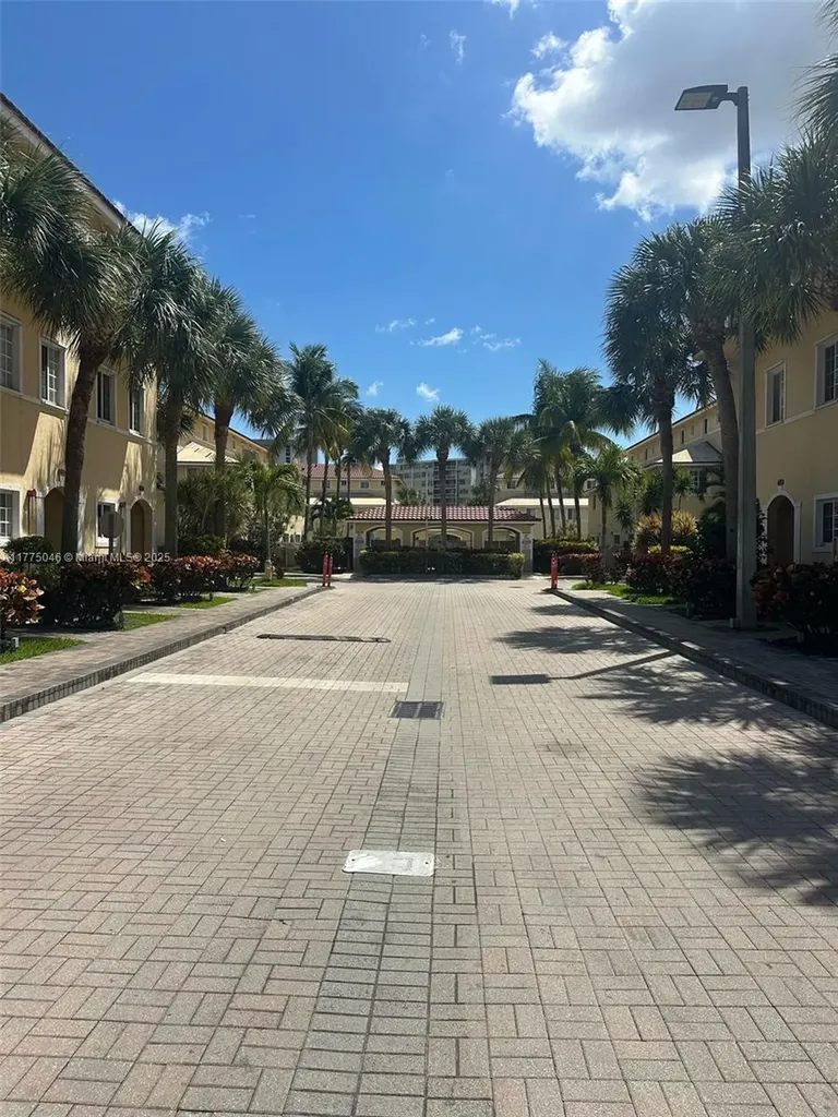 2012 NE 167th Street North Miami Beach FL 33162