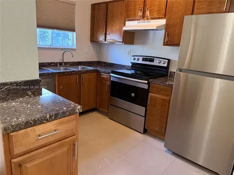 2012 NE 167th Street North Miami Beach FL 33162