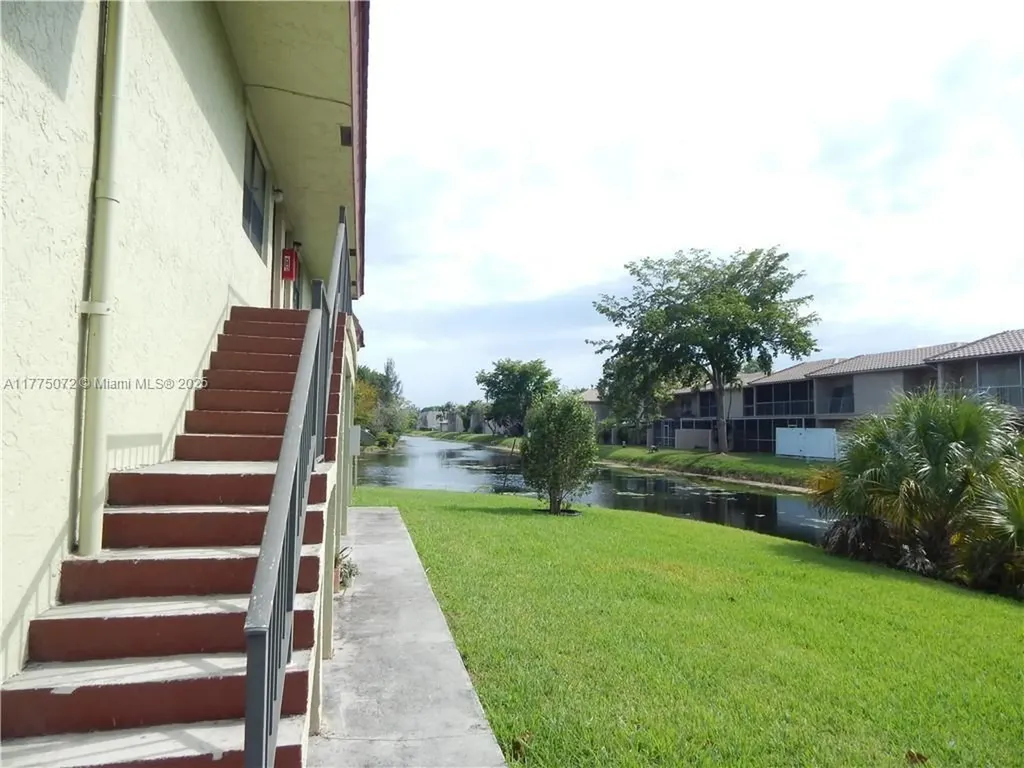 3266 NW 104th Avenue Coral Springs FL 33065