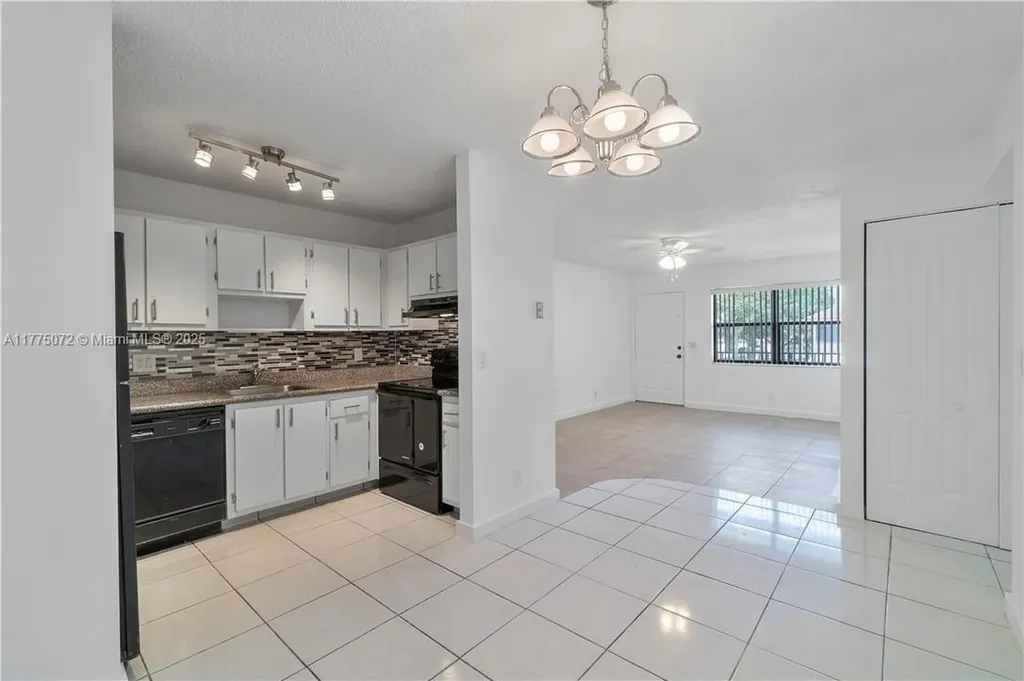 3266 NW 104th Avenue Coral Springs FL 33065