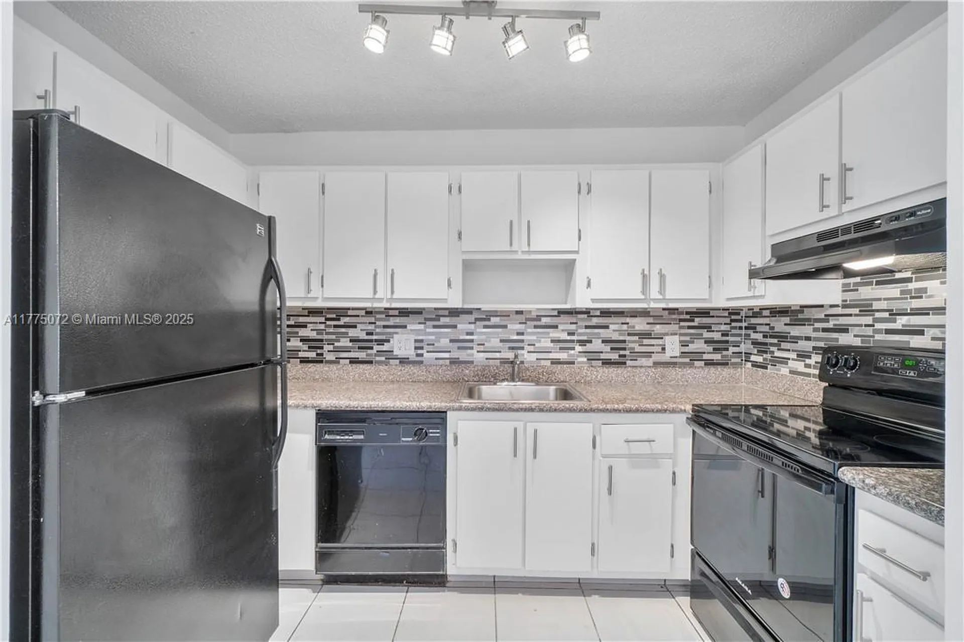 3266 NW 104th Avenue Coral Springs FL 33065