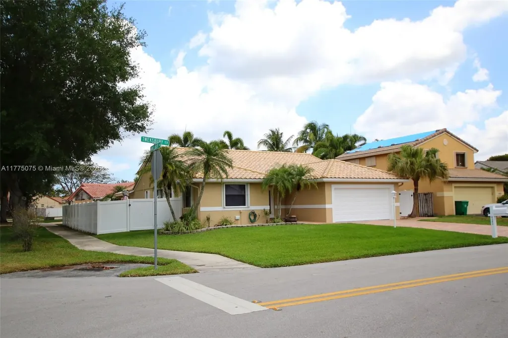 6302 Tweksbury Terrace Davie FL 33331