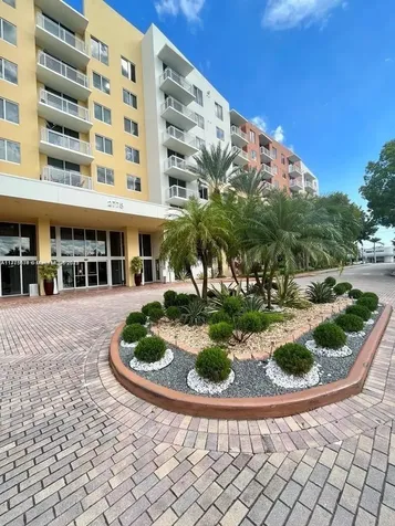 2775 NE 187th Street Aventura FL 33180