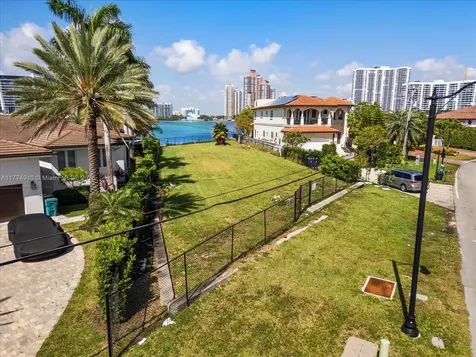 18800 N Bay Road Sunny Isles Beach FL 33160