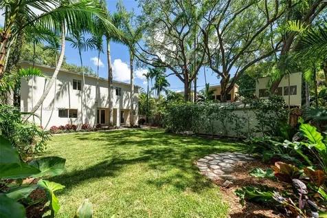 2210 Overbrook Street Miami FL 33133
