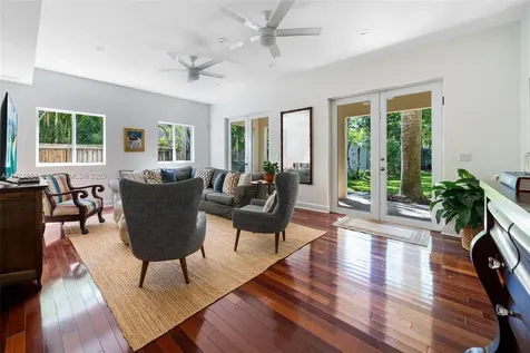 2210 Overbrook Street Miami FL 33133
