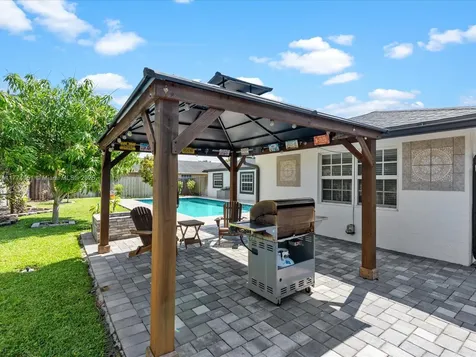 12137 Stratford Street Wellington FL 33414