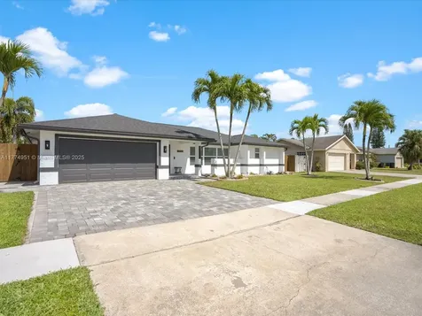 12137 Stratford Street Wellington FL 33414