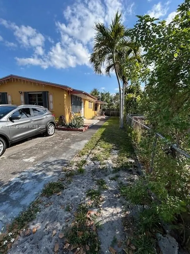 90 E 15th Street Hialeah FL 33010