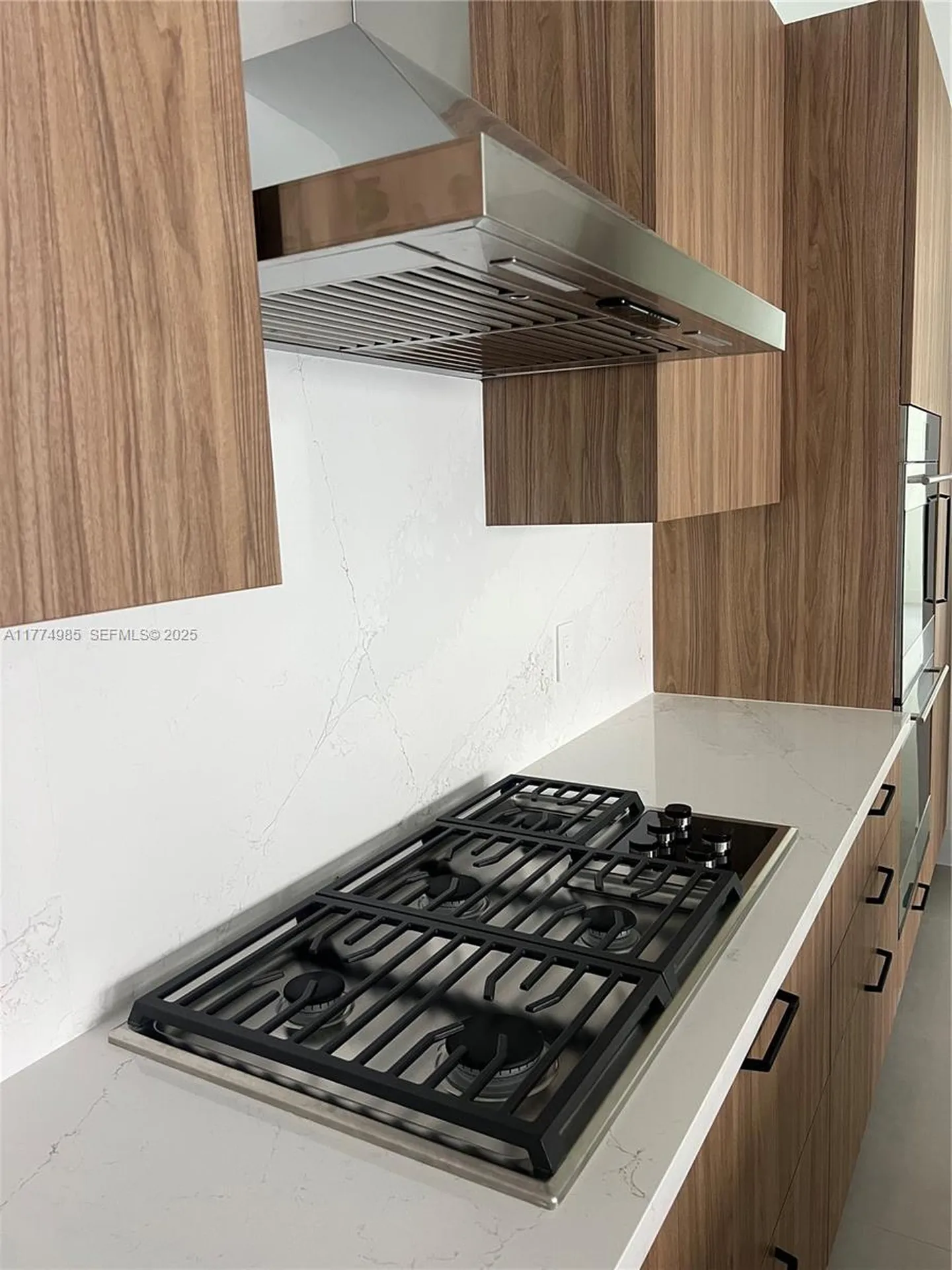 5725 W Ashwood Hollywood FL 33312