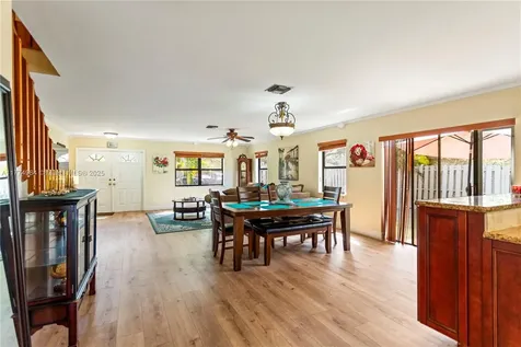 14201 Summersville Place Davie FL 33325