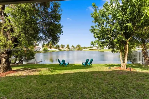 14201 Summersville Place Davie FL 33325