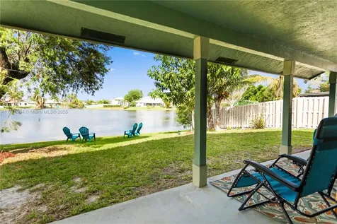 14201 Summersville Place Davie FL 33325