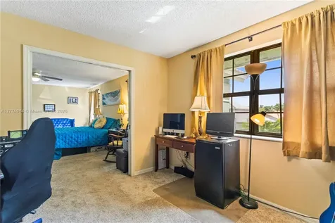 14201 Summersville Place Davie FL 33325