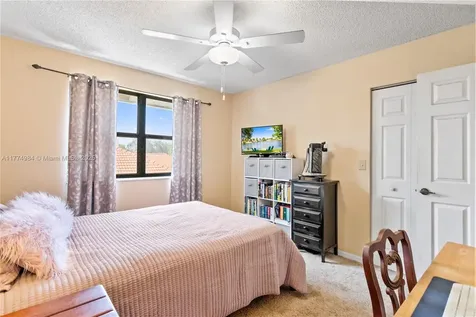 14201 Summersville Place Davie FL 33325