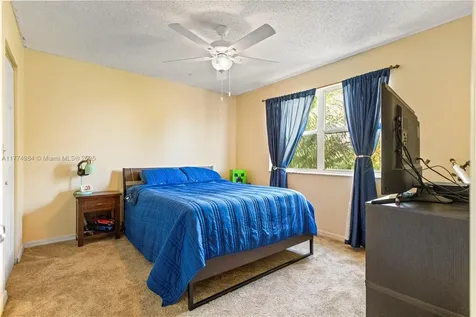 14201 Summersville Place Davie FL 33325