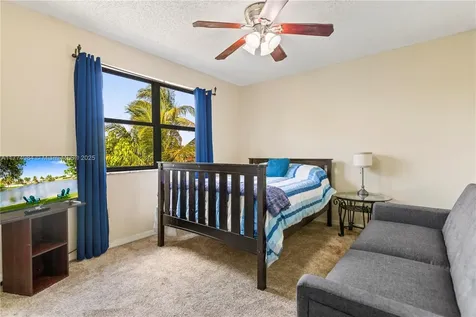 14201 Summersville Place Davie FL 33325