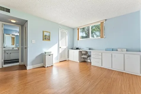 8990 S Hollybrook Boulevard Pembroke Pines FL 33025