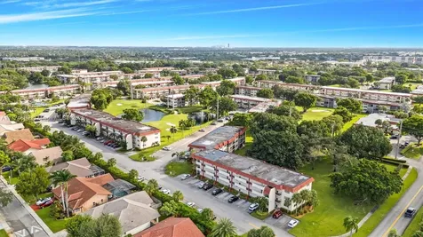 8990 S Hollybrook Boulevard Pembroke Pines FL 33025