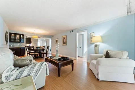 8990 S Hollybrook Boulevard Pembroke Pines FL 33025