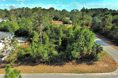 2500 E 9th Street Lehigh Acres FL 33936