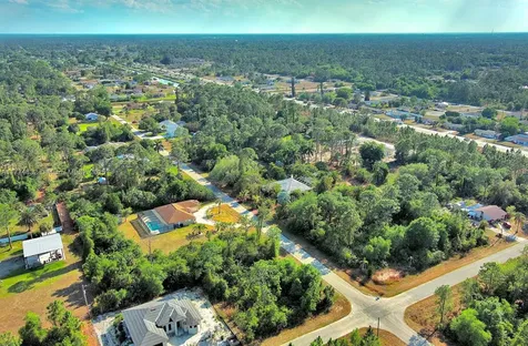 2500 E 9th Street Lehigh Acres FL 33936