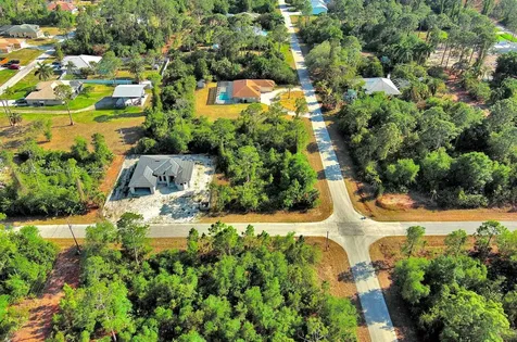 2500 E 9th Street Lehigh Acres FL 33936