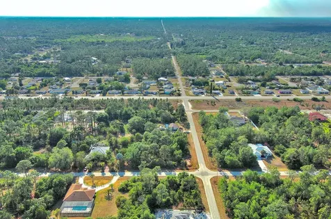 2500 E 9th Street Lehigh Acres FL 33936
