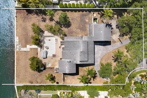 30 Leucadendra Drive Coral Gables FL 33156