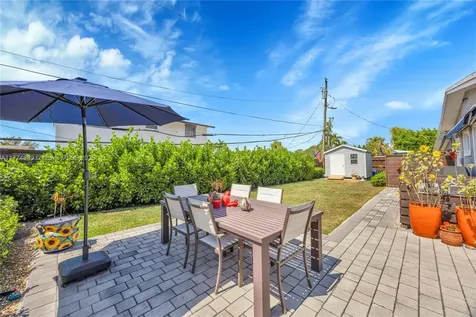 1900 SW 70th Avenue Miami FL 33155