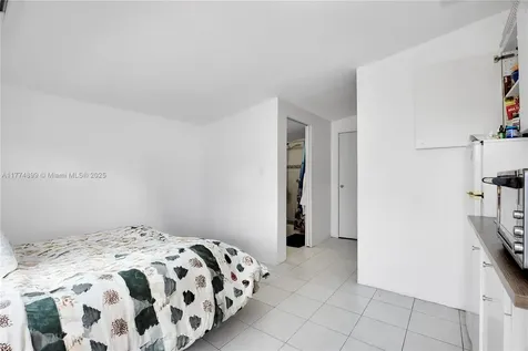 1900 SW 70th Avenue Miami FL 33155