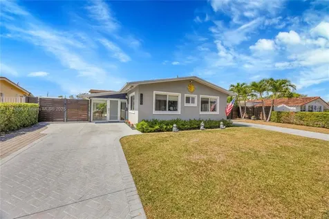 1900 SW 70th Avenue Miami FL 33155
