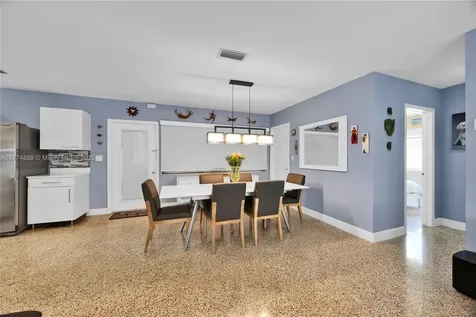 1900 SW 70th Avenue Miami FL 33155