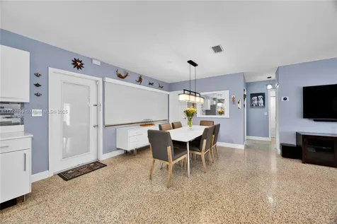 1900 SW 70th Avenue Miami FL 33155
