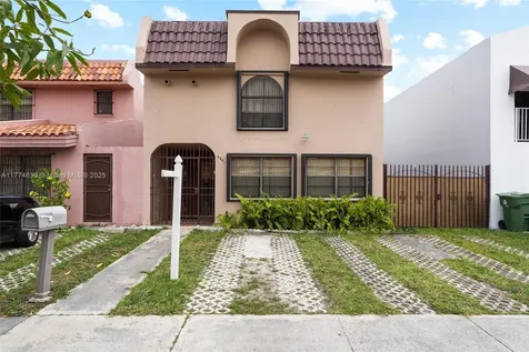 4241 W 10th Court Hialeah FL 33012