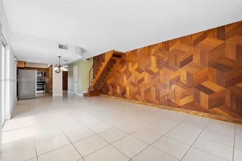 4241 W 10th Court Hialeah FL 33012