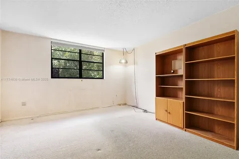4241 W 10th Court Hialeah FL 33012