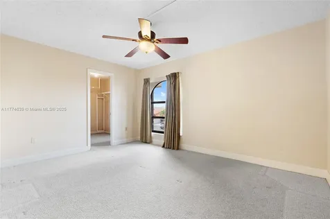 4241 W 10th Court Hialeah FL 33012