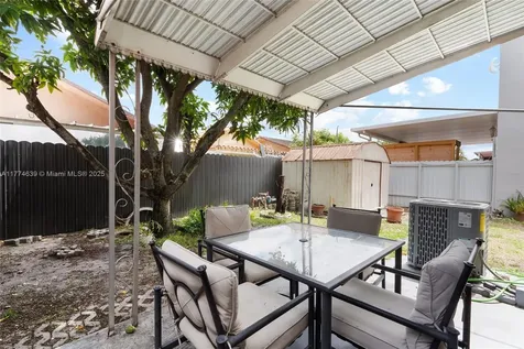 4241 W 10th Court Hialeah FL 33012