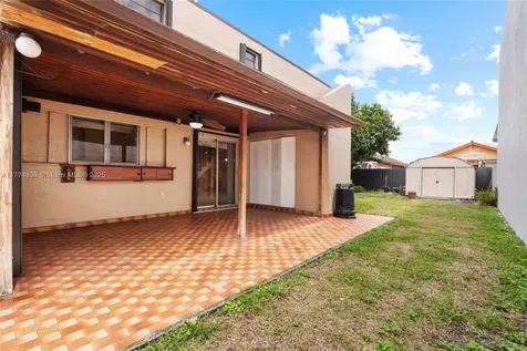 4241 W 10th Court Hialeah FL 33012