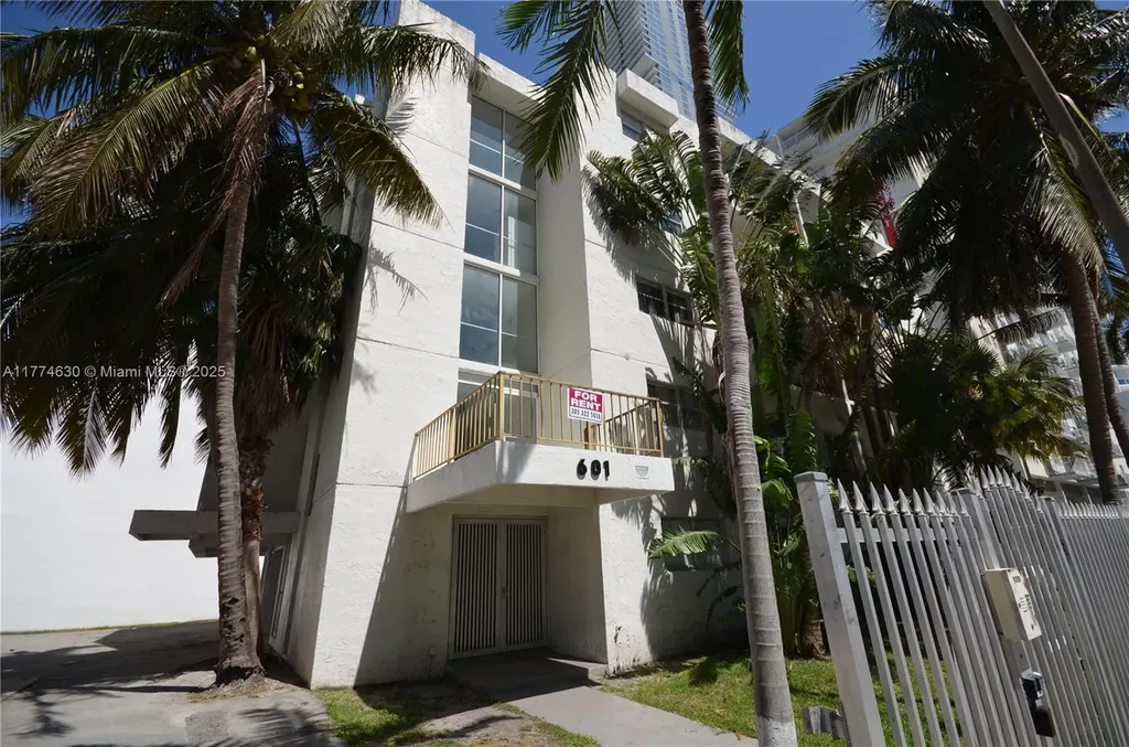 601 NE 22nd Street Miami FL 33137
