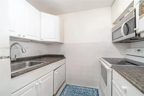 15610 NE 6th Avenue Miami FL 33162