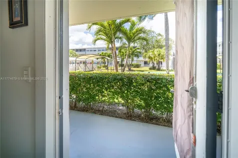 15610 NE 6th Avenue Miami FL 33162