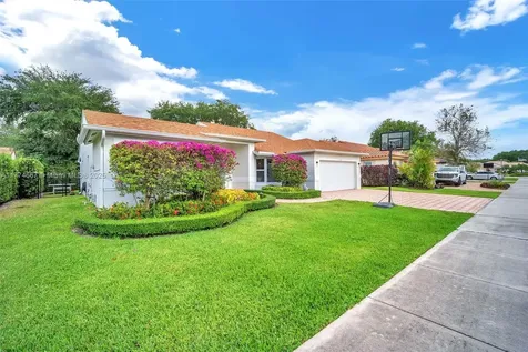 1482 SW 97th Lane Davie FL 33324